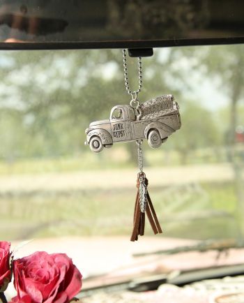JG junk truck car charm