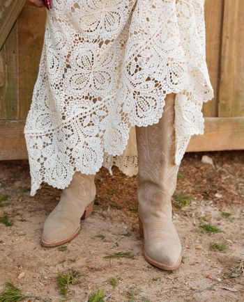 tecovas abby boot - driftwood suede