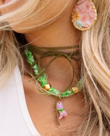 tulip boot necklace