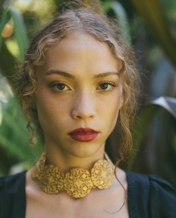 isabella choker necklace