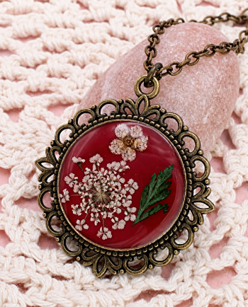 Antique Gold Dried Flower Red Cameo Necklace
