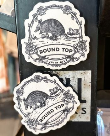round top country club wooden magnet