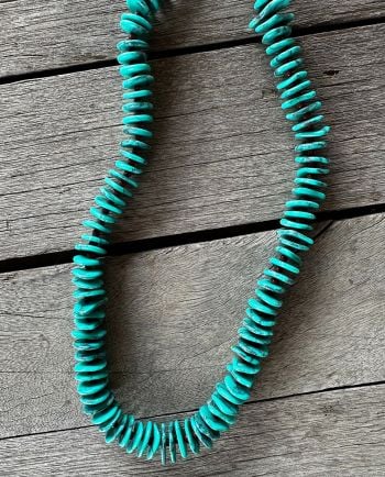 23" green turquoise chip necklace
