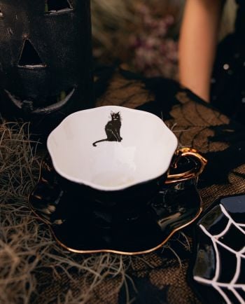 black cat teacup & saucer