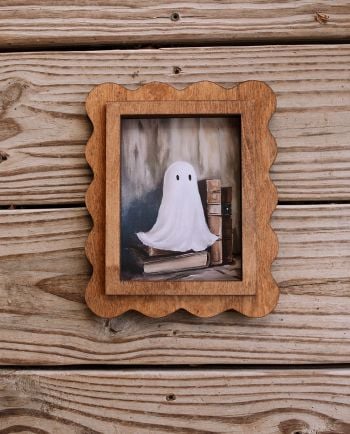 ghost stories scalloped wall art