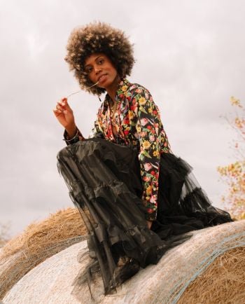 RODEO QUINCY X JUNK GYPSY LEGEND FLORAL BLACK BUTTON UP