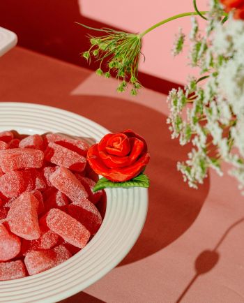 nora fleming roses are red mini