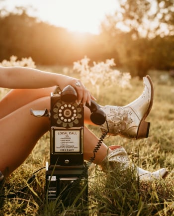 retro black payphone