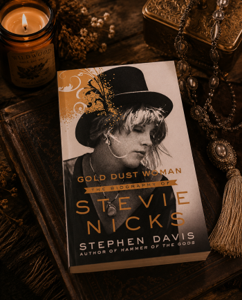 Gold Dust Woman: The Biography of Stevie Nicks